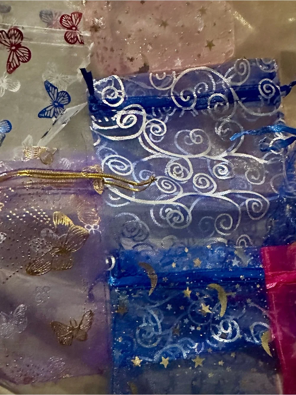 BUY NOW 40 Pc Mixed Size & Design Organza Bags - S-XL